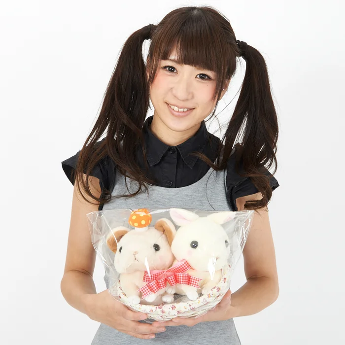 Basketfuls Of Kyun! Kyun To Naki Usagi Pika & Pote Usa Loppy Rabbit Gift Baskets 14 Basketfuls Of Kyun! Kyun To Naki Usagi Pika & Pote Usa Loppy Rabbit Gift Baskets - Image 12