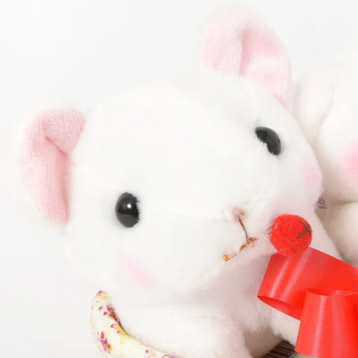 Basketfuls Of Kyun! Kyun To Naki Usagi Pika & Pote Usa Loppy Rabbit Gift Baskets 11 Basketfuls Of Kyun! Kyun To Naki Usagi Pika & Pote Usa Loppy Rabbit Gift Baskets - Image 9